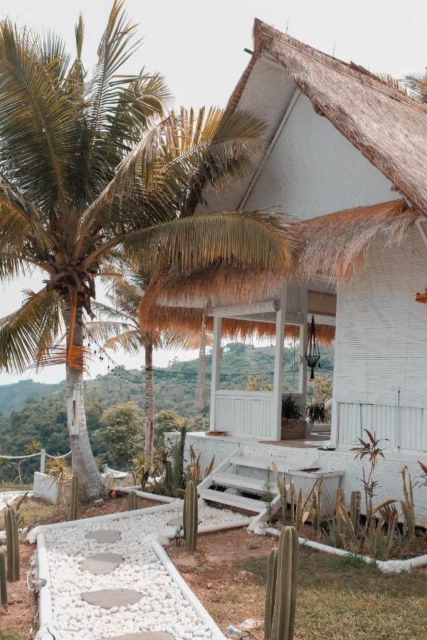 Tropical Glamping Nusa Penida - Private Romantic Seaside Bungalow Diamond Beach Polilit Exterior foto
