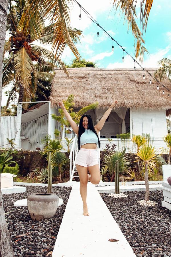 Tropical Glamping Nusa Penida - Private Romantic Seaside Bungalow Diamond Beach Polilit Exterior foto