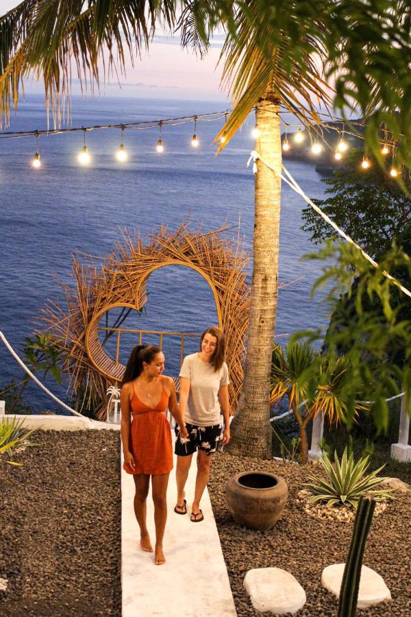 Tropical Glamping Nusa Penida - Private Romantic Seaside Bungalow Diamond Beach Polilit Exterior foto
